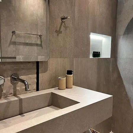 Luxurios Seaside 2 Apartment Durrës